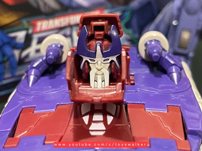 Transformers Legacy A Hero Is Born Alpha Trion And Orion Pax In Hand Image  (19 of 20)